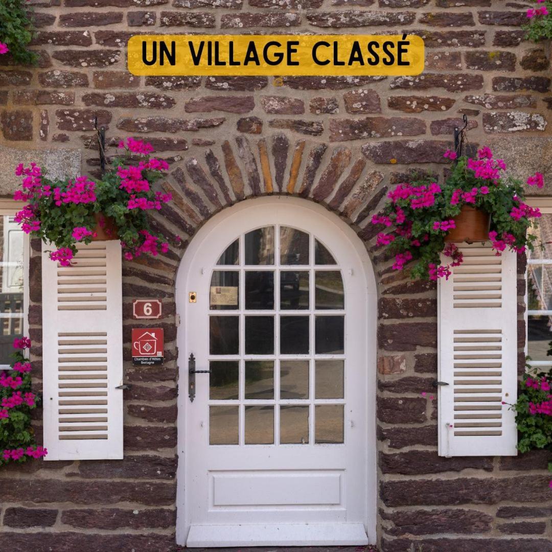 Camping Le Val Aux Fees - Broceliande Concoret Eksteriør billede