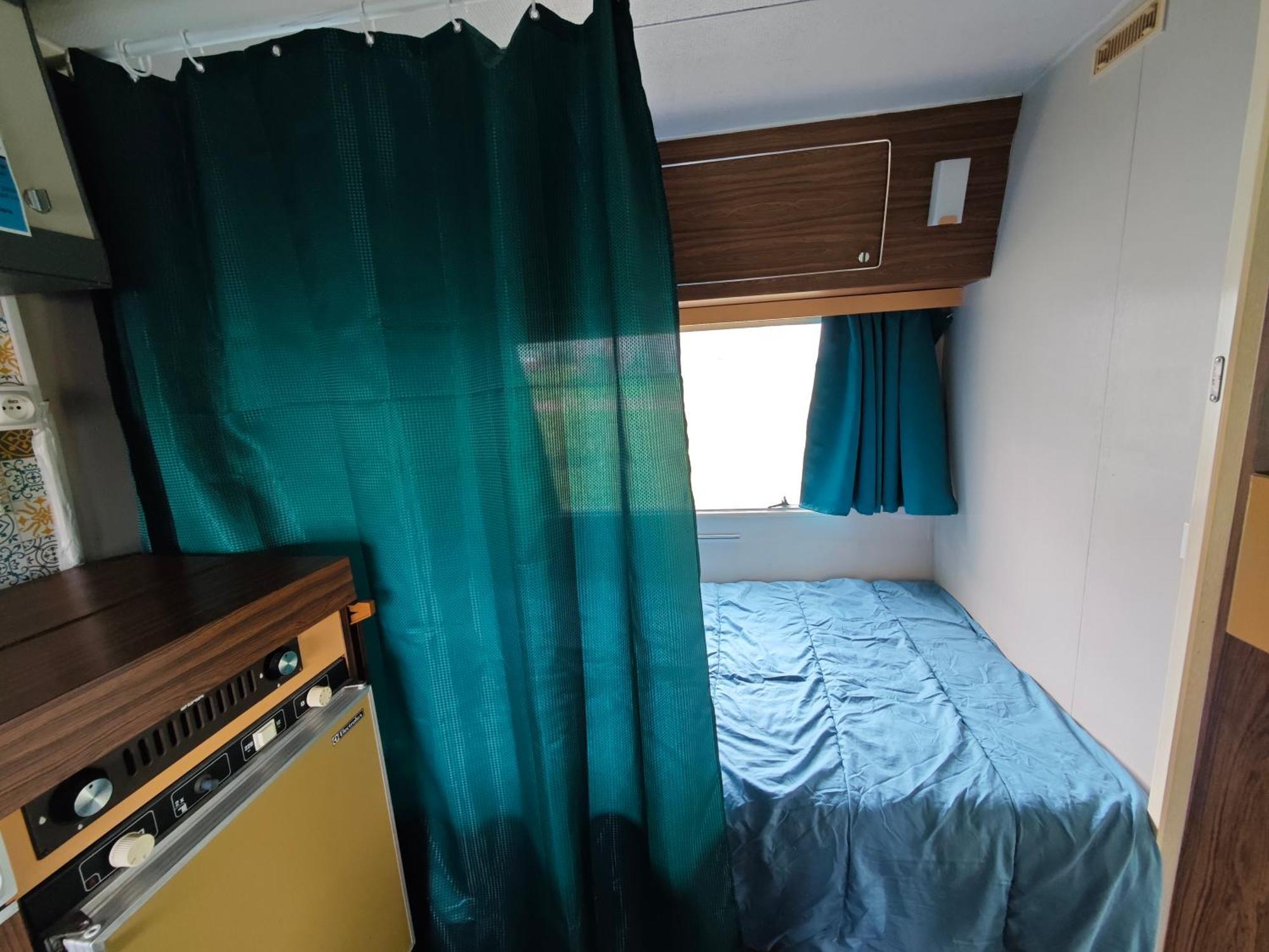 Camping Le Val Aux Fees - Broceliande Concoret Eksteriør billede